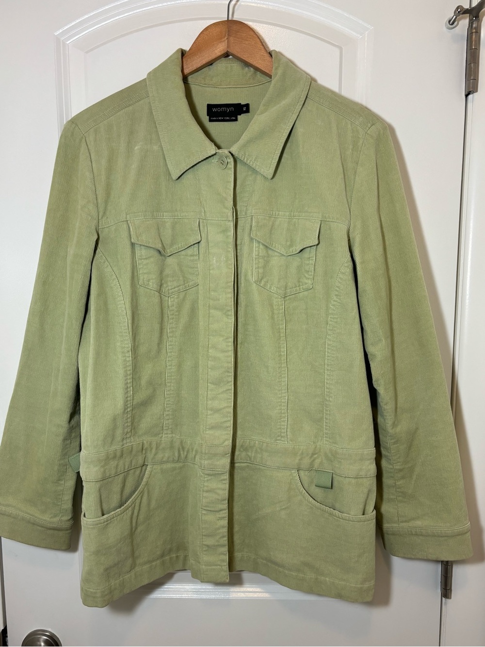 WOMYN vintage light sage pistachio green corduroy cotton button up jacket